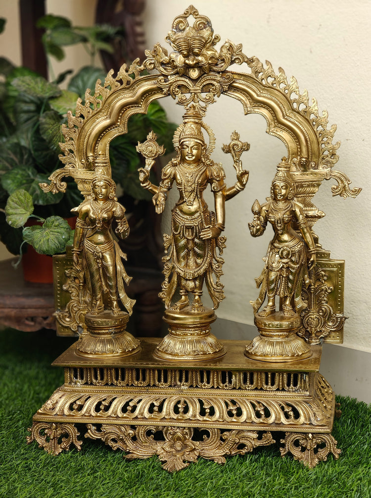 Bronze statues