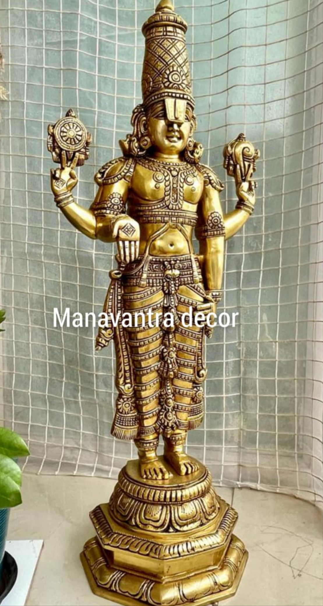 Lord Vishnu idol