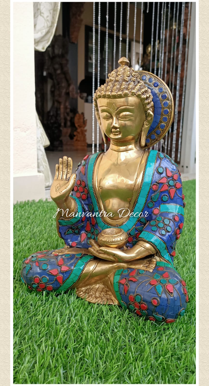 Buddha idol