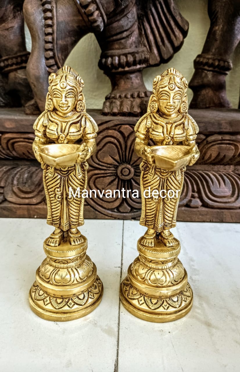 DeepLakshmi