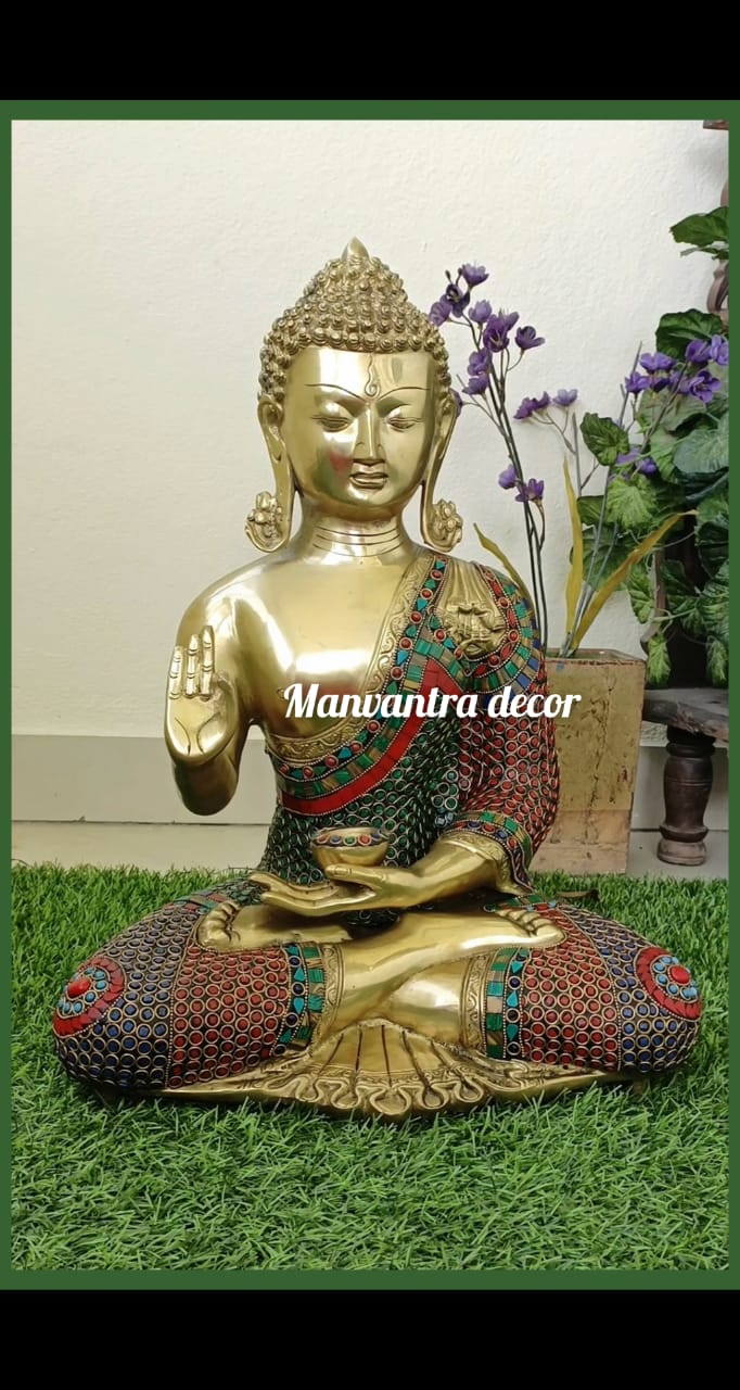 Buddha idol