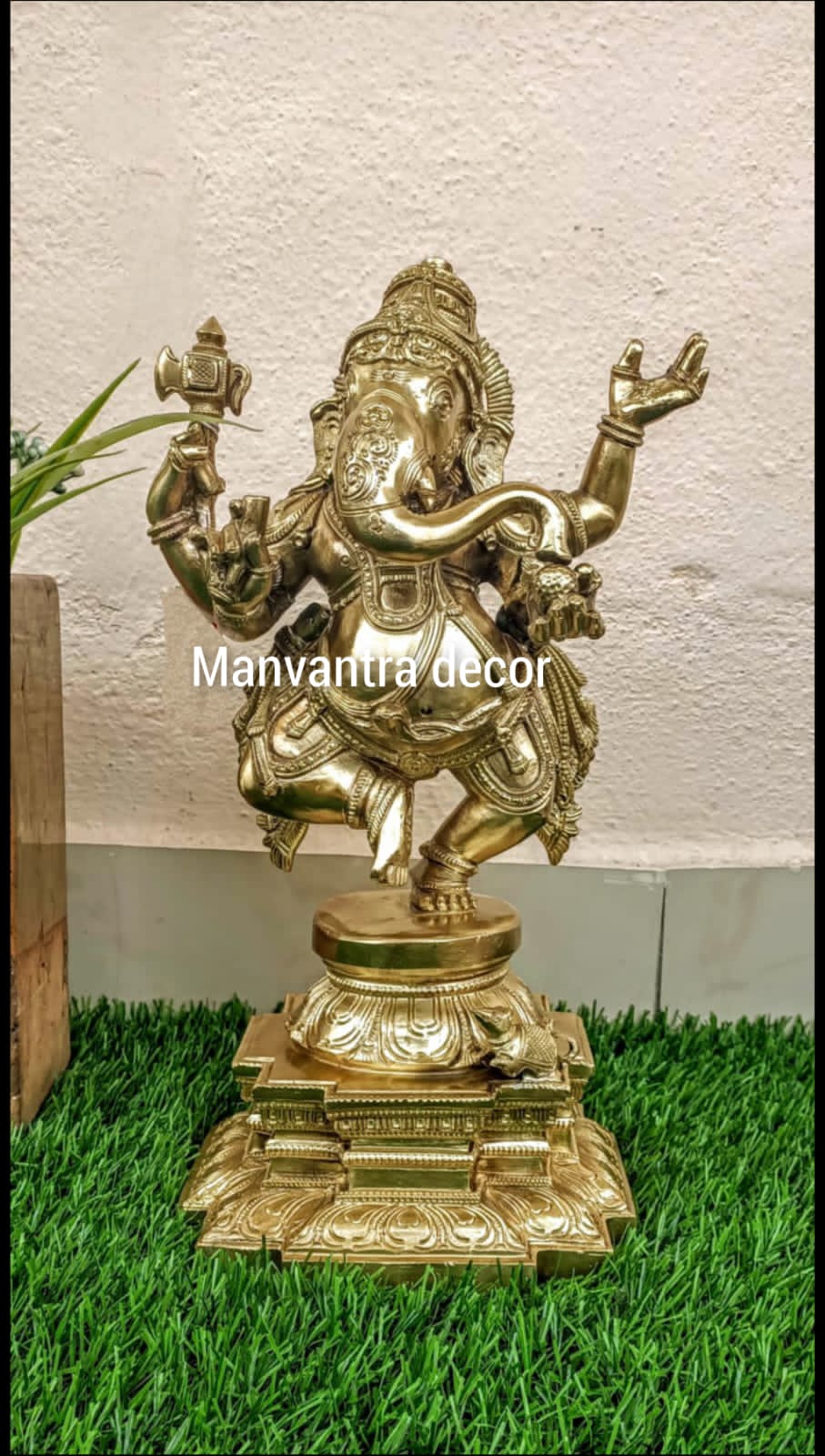 Ganesha idol
