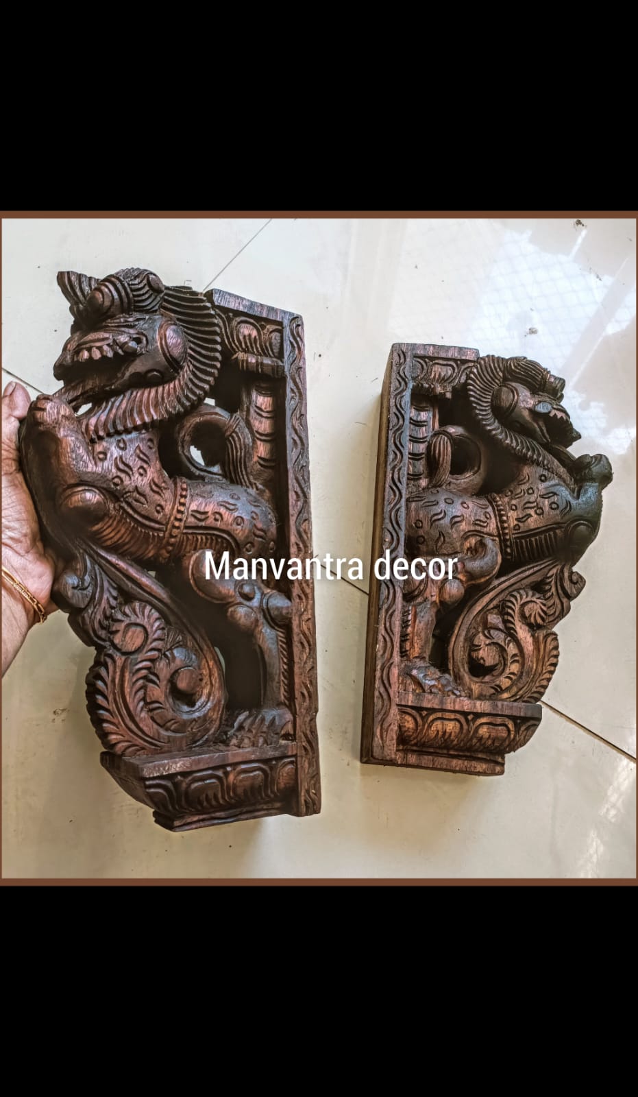 Corbel pair - yali design