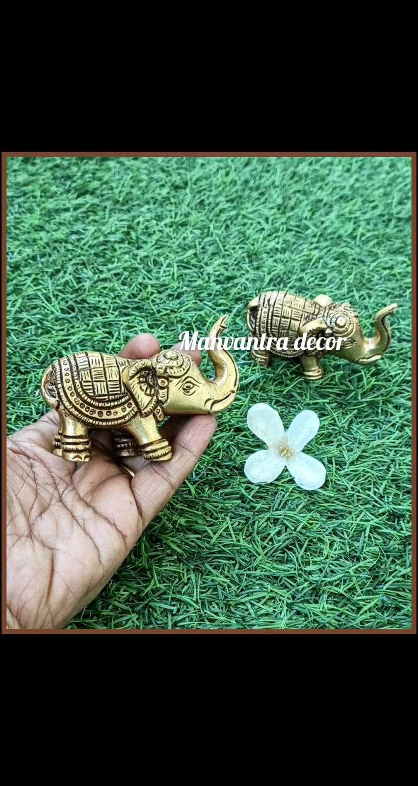 Elephant statues pair