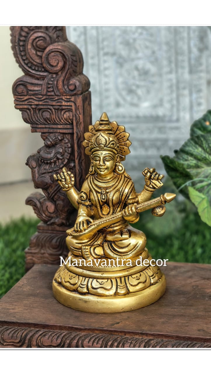 Saraswati idol