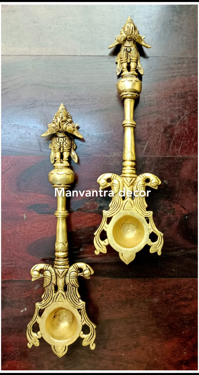 Diya arti spoon- garuda