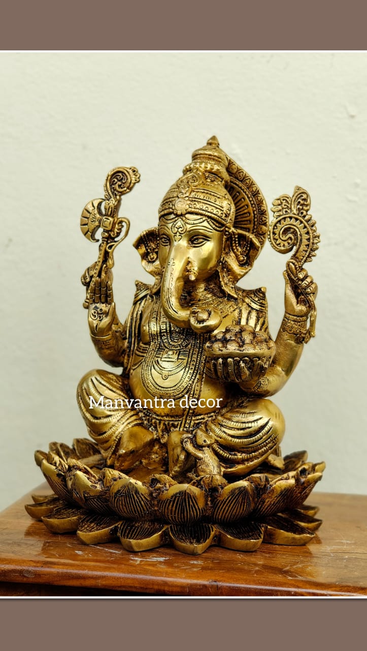 Ganesha idol