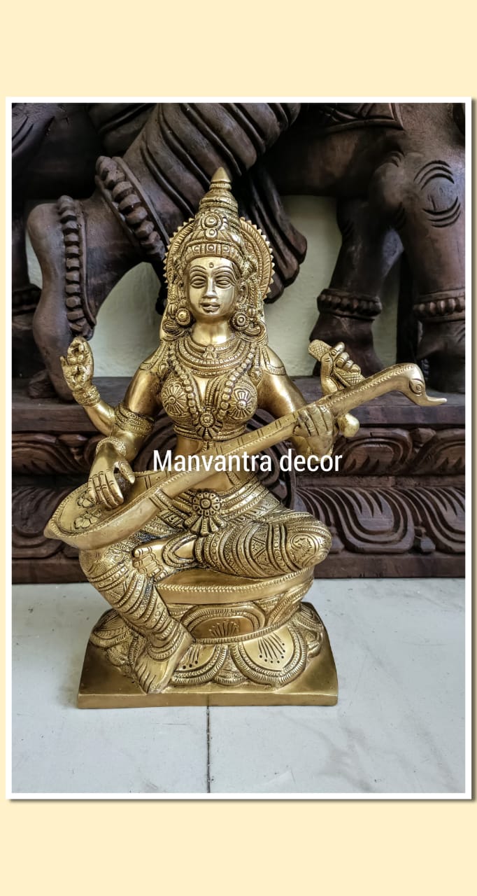 Saraswati idol