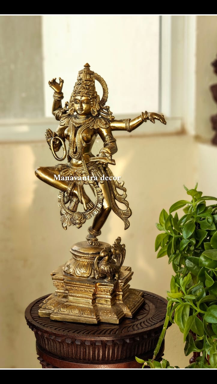 Saraswati idol bronze