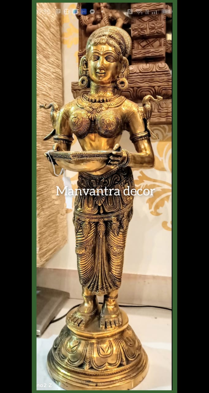 Deeplakshmi idol