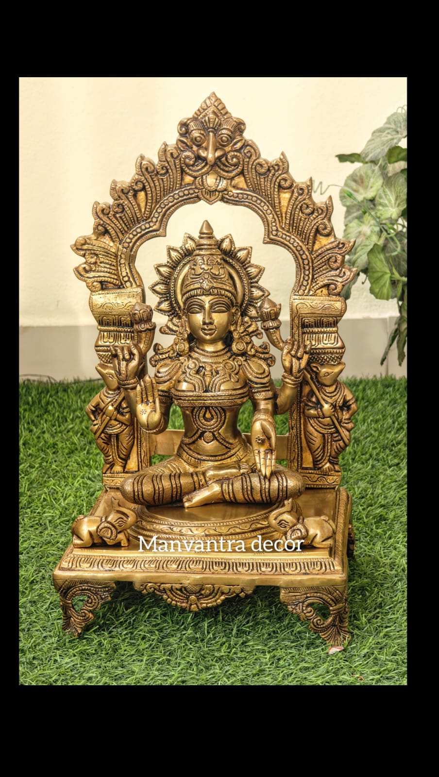 Lakshmi idol