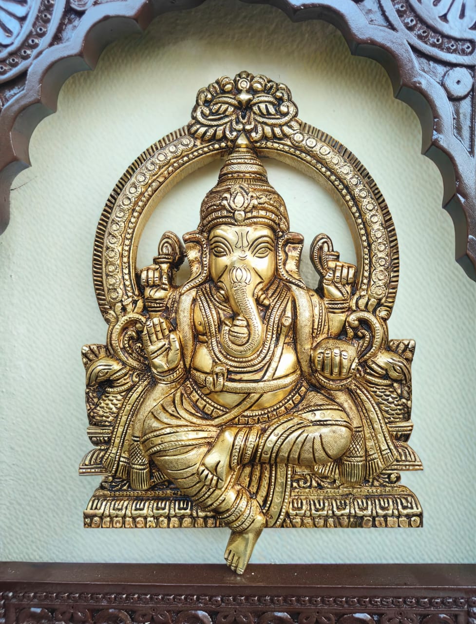 Ganesha with Prabhavalli