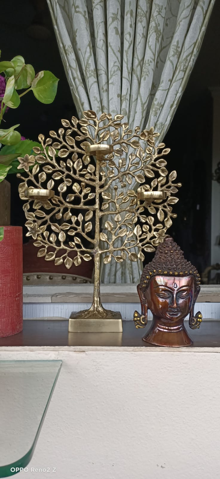 Elegant tree stand with candle holders