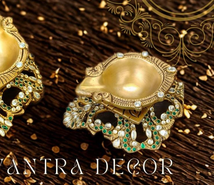 Beautiful shimmering diyas(single) with special stonework