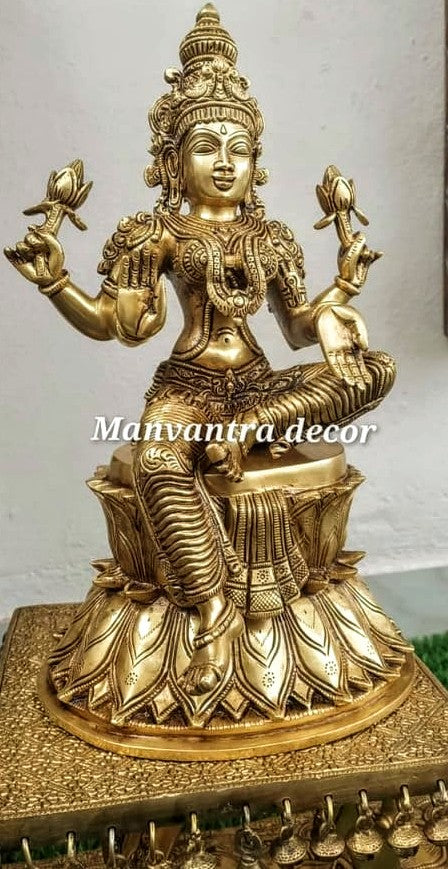 Lakshmi idol