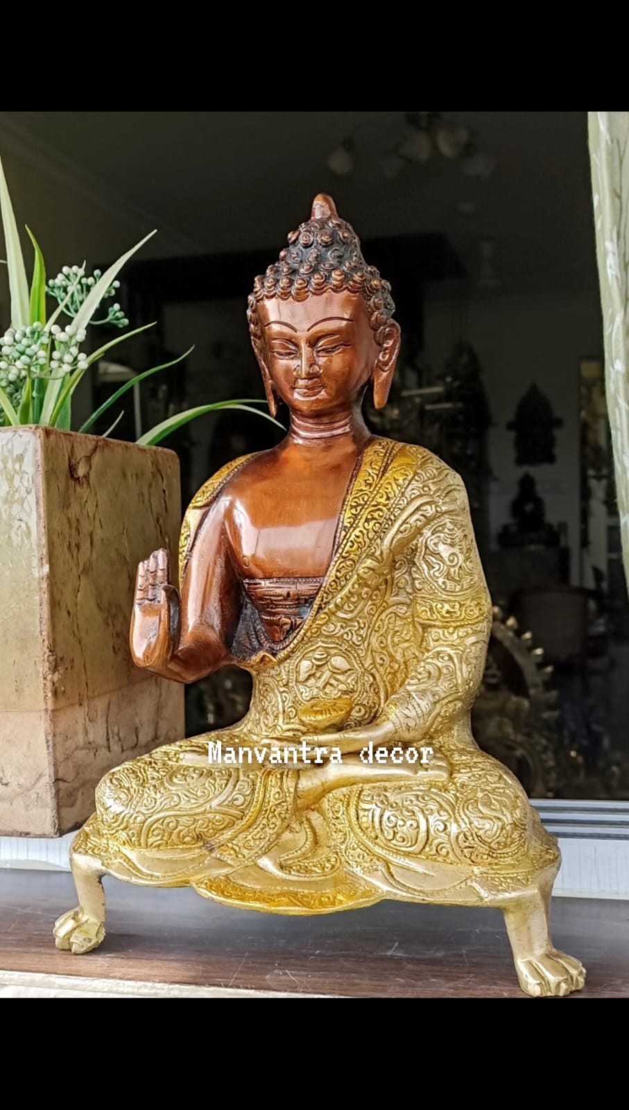 Buddha idol