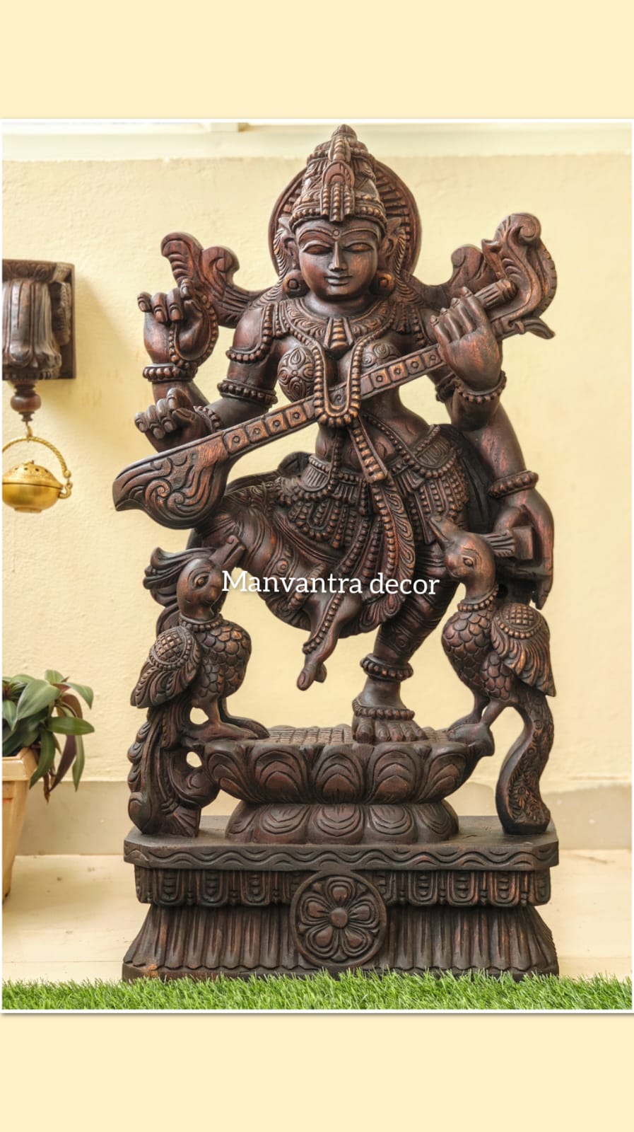 Saraswati idol