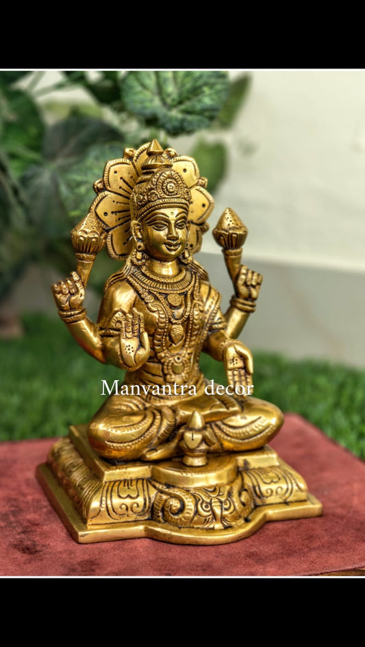 Lakshmi idol