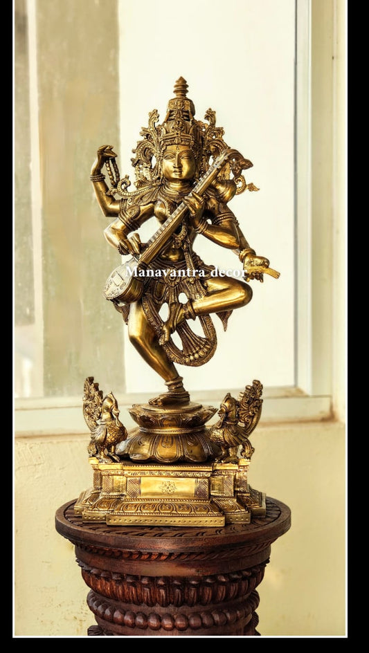 Bronze Saraswati idol