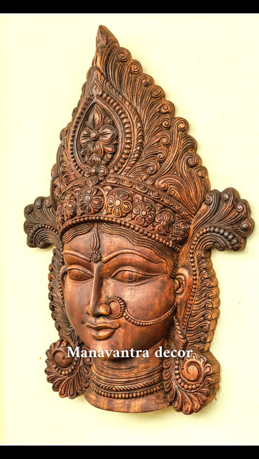Devi face wall mount