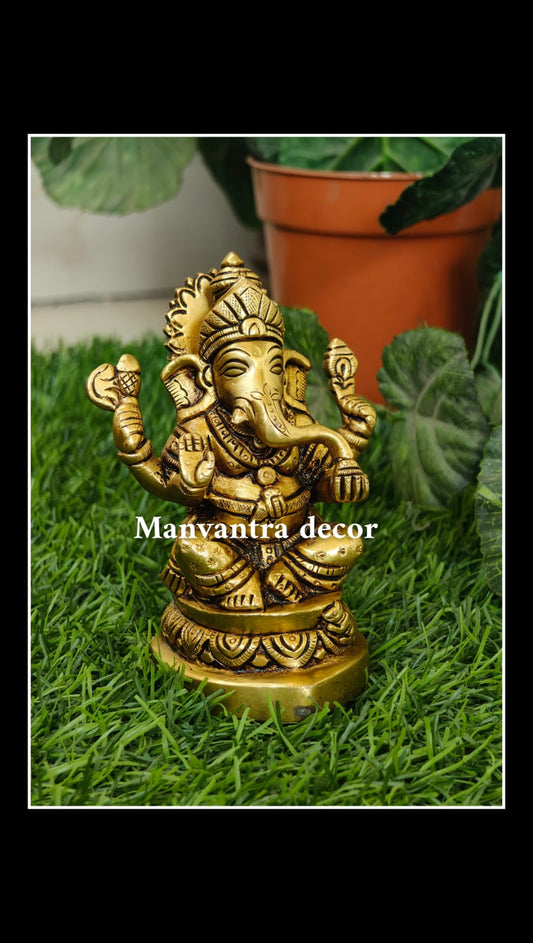 Ganesha idol