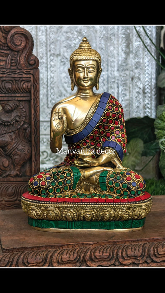 Buddha idol