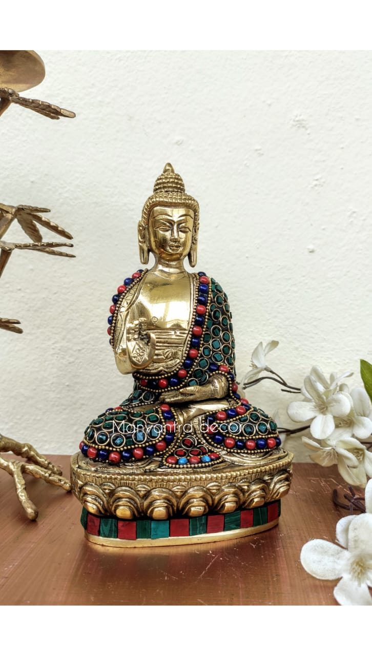 Buddha idol