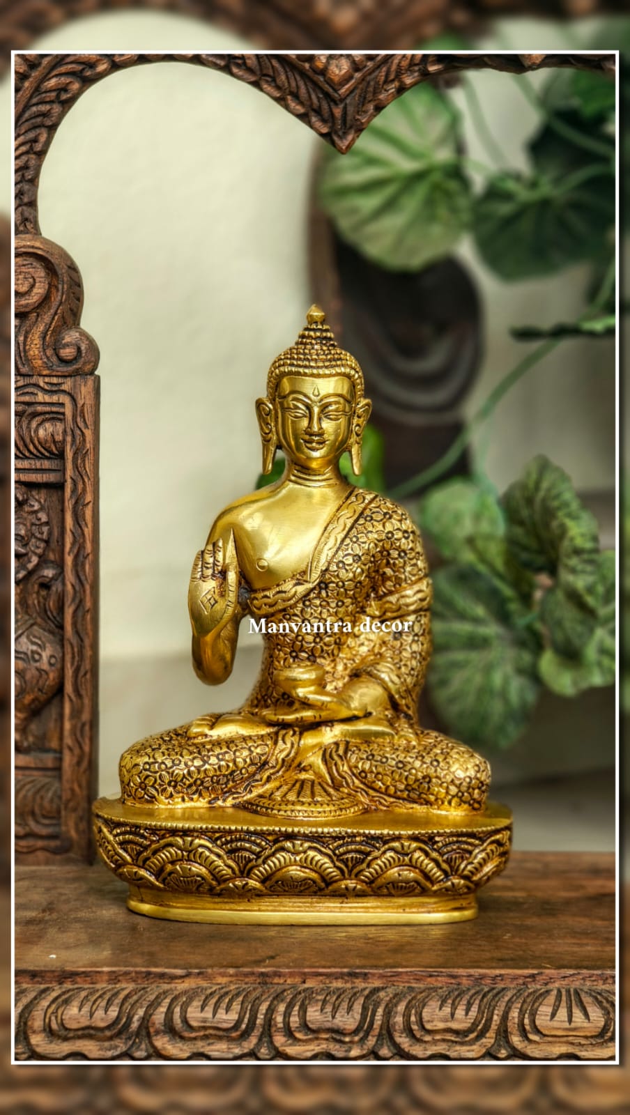 Buddha idol