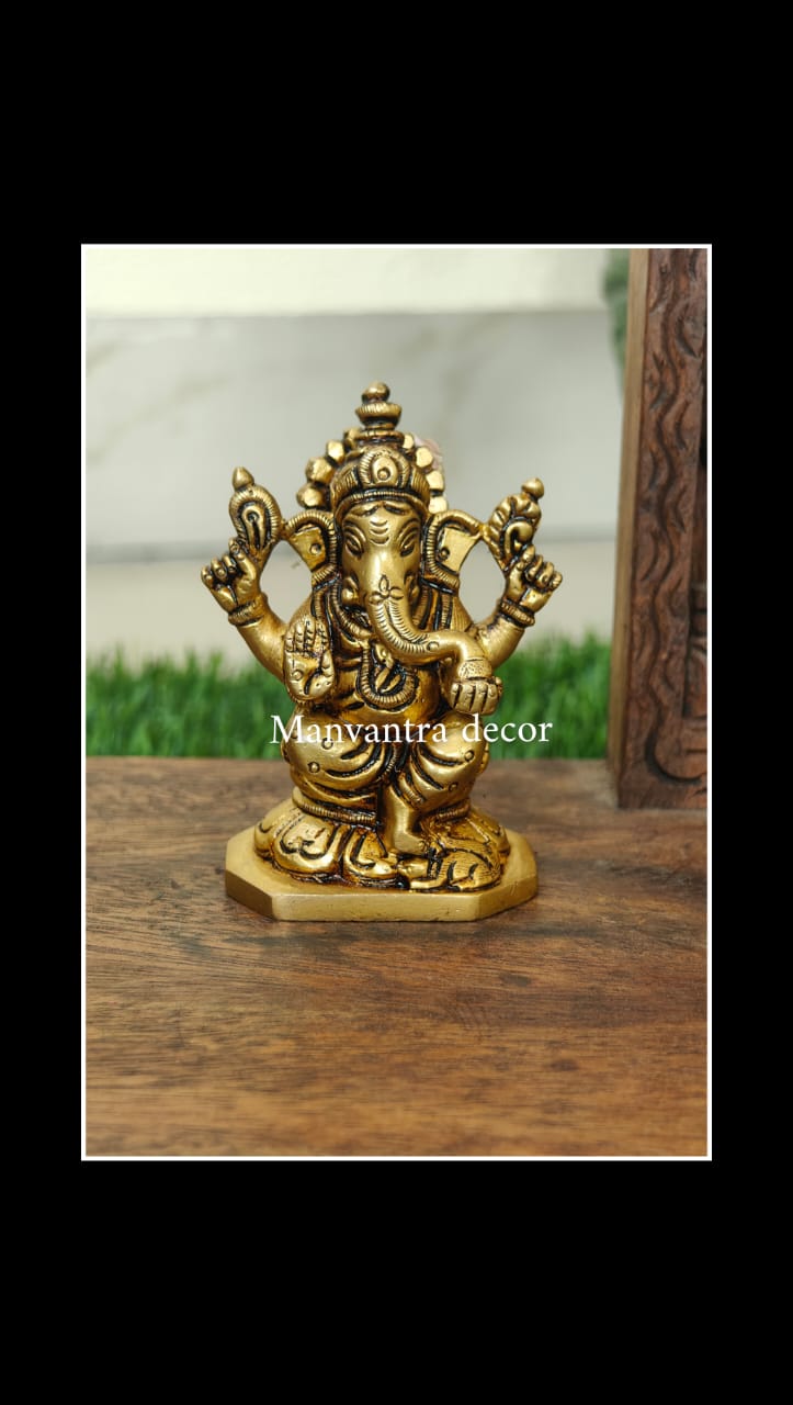 Ganesha idol