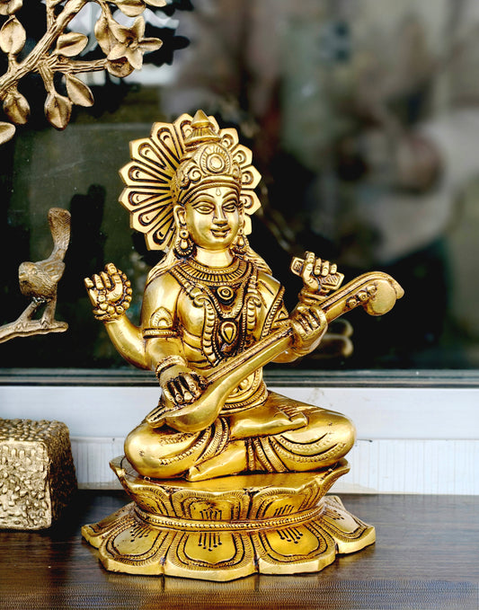 Saraswati idol