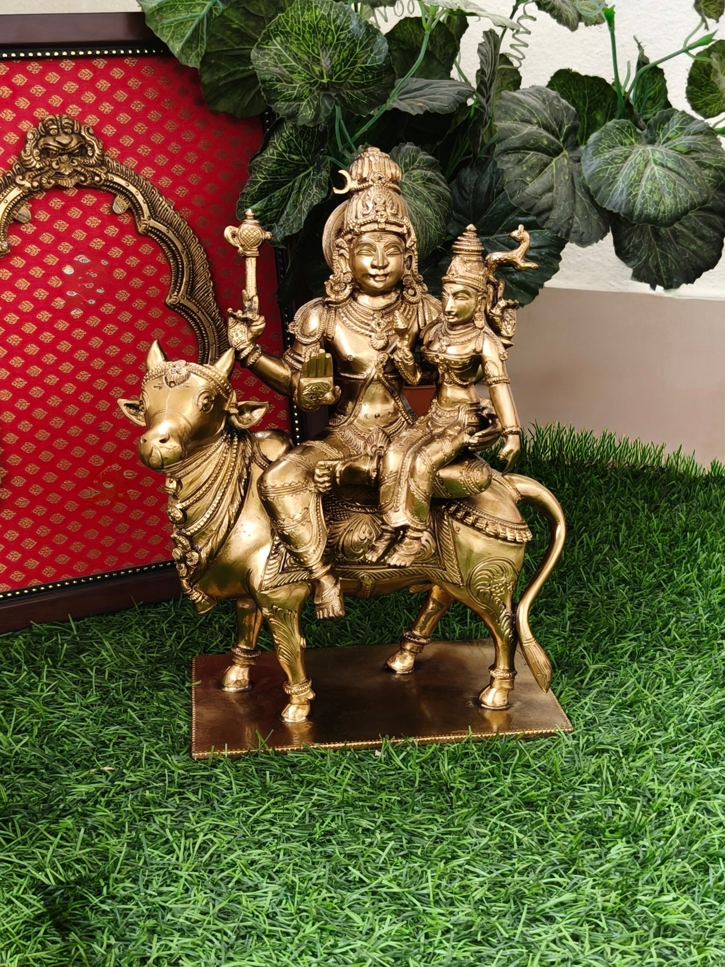 Shiv Parvathi on nandi