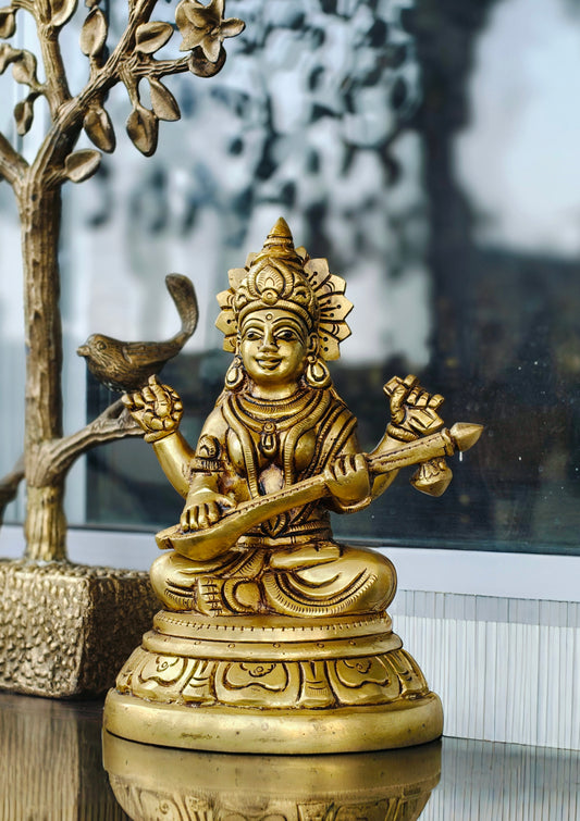Saraswati idol