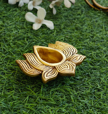 Diya lotus