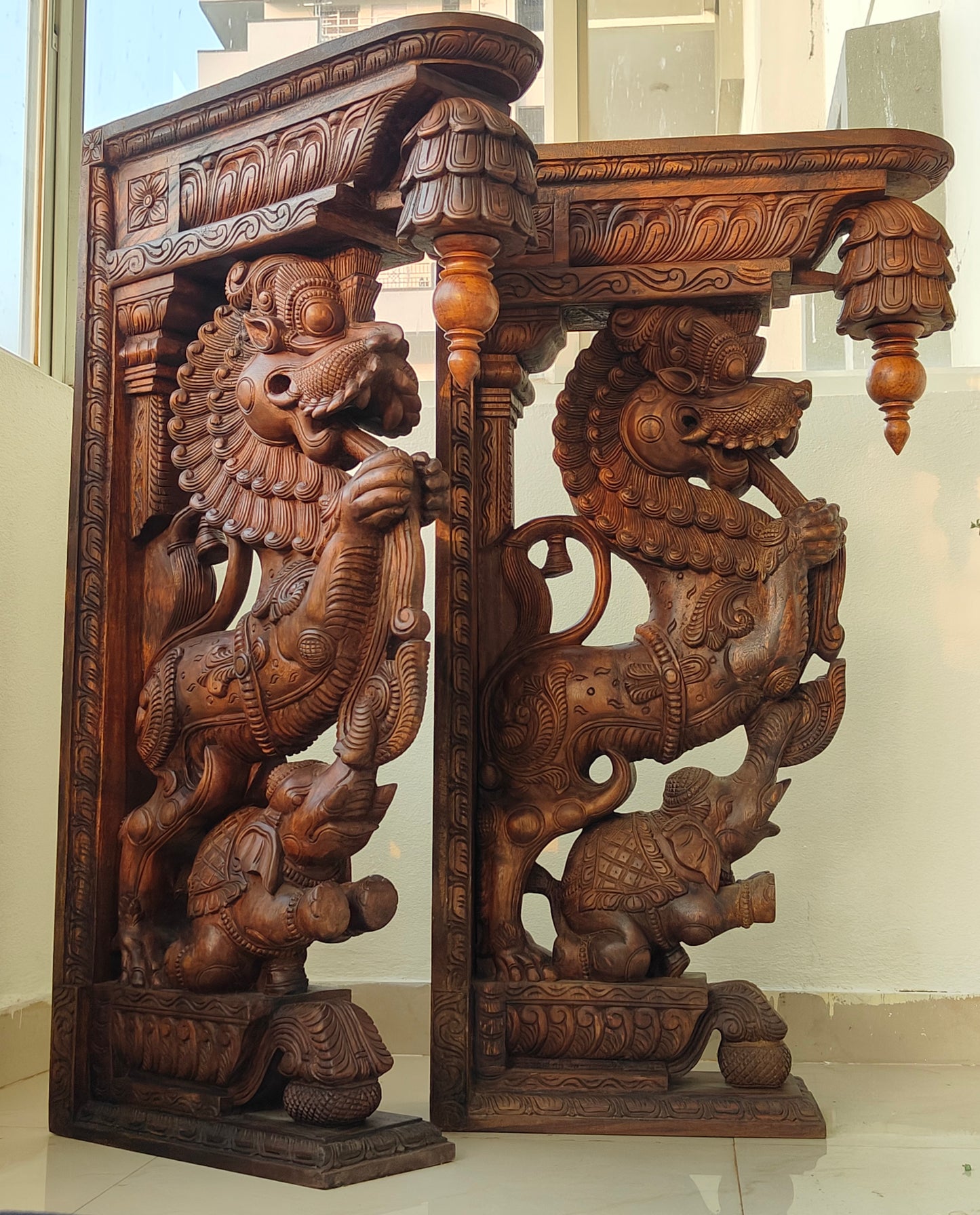 Corbel/brackets - yali design pair