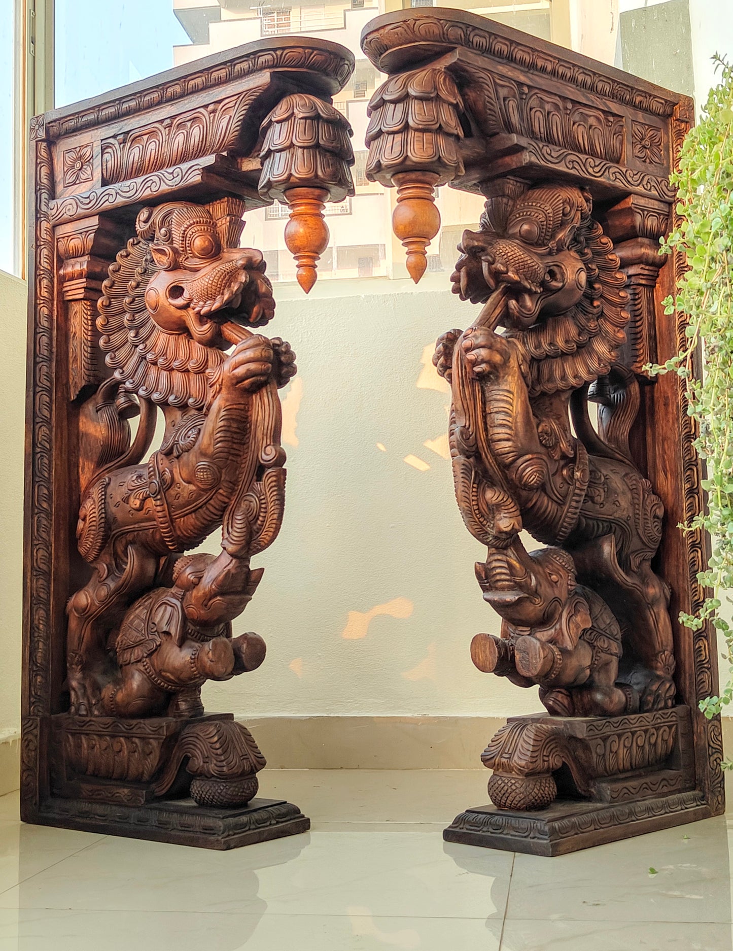 Corbel/brackets - yali design pair