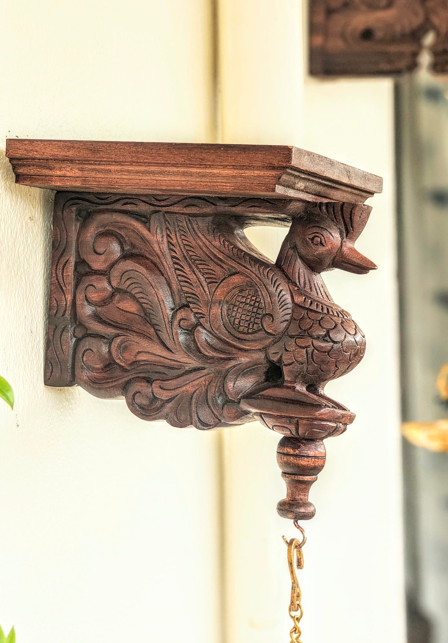 shelf corbel - peacock design ( single )