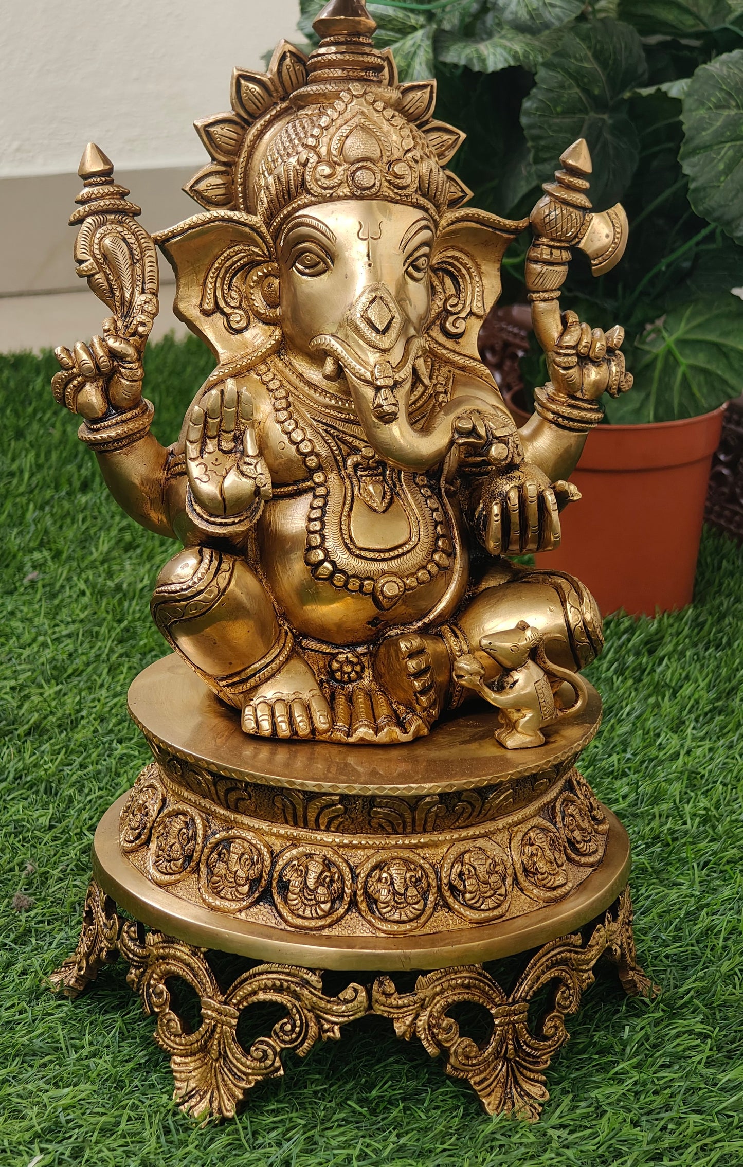 Chatri Ganesha idol