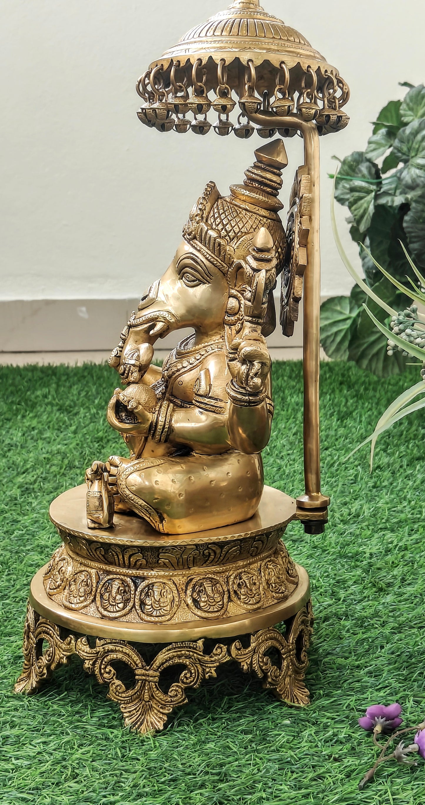 Chatri Ganesha idol