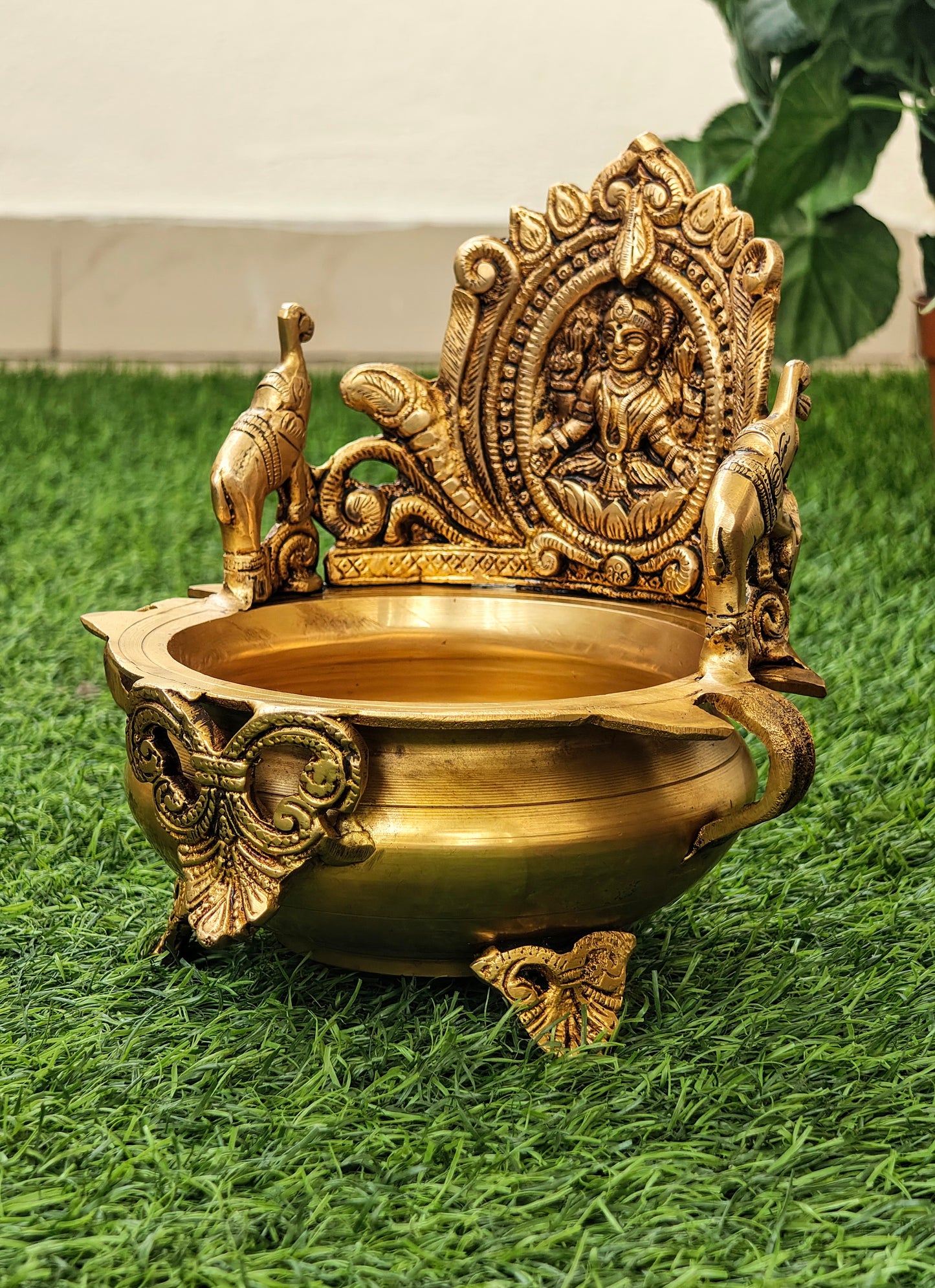 Lakshmi urli
