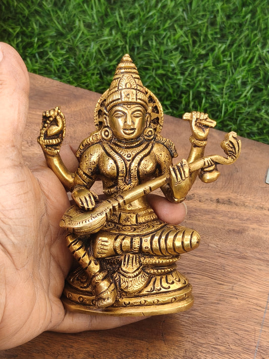 Saraswati idol