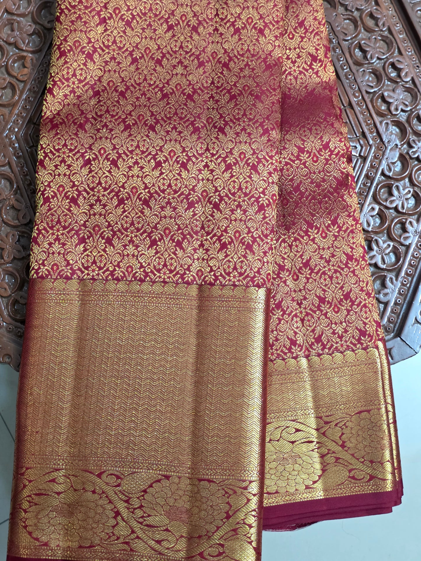 Pure 100% Mulberry silk saree with pure zari completely hand woven