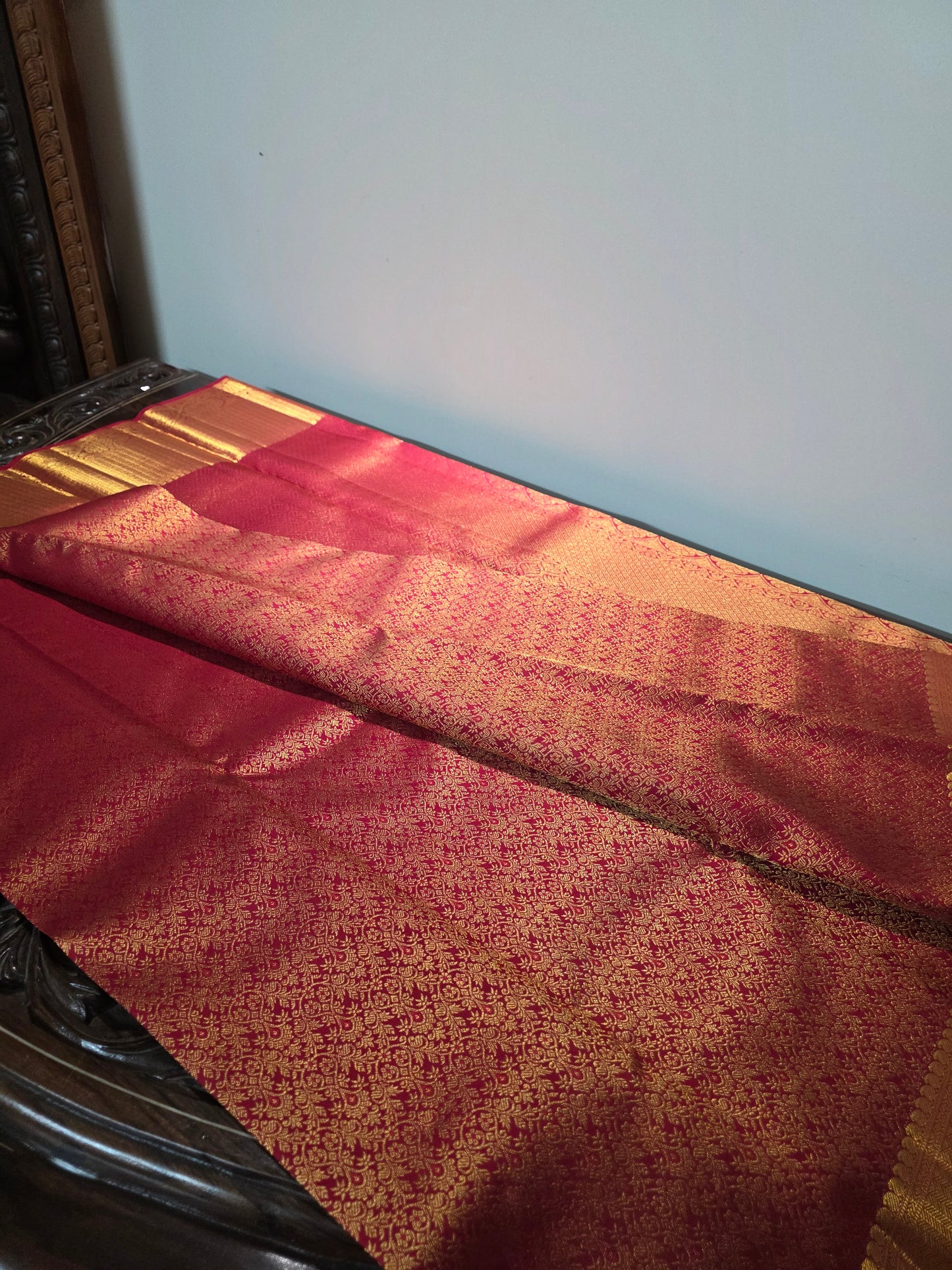 Pure 100% Mulberry silk saree with pure zari completely hand woven