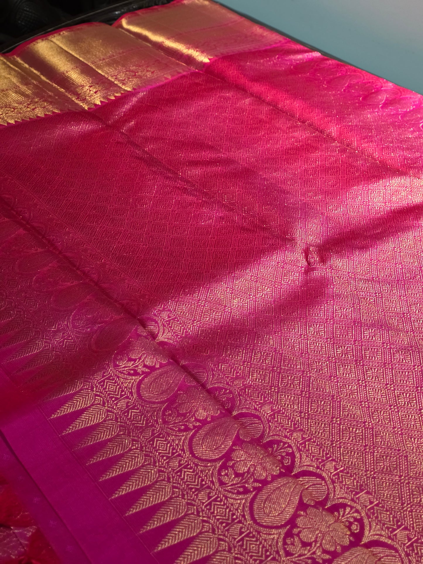 Pure 100% Mulberry silk saree with pure zari completely hand woven