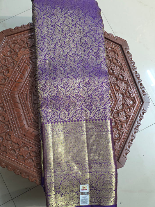 Pure 100% Mulberry silk saree with pure zari completely hand woven