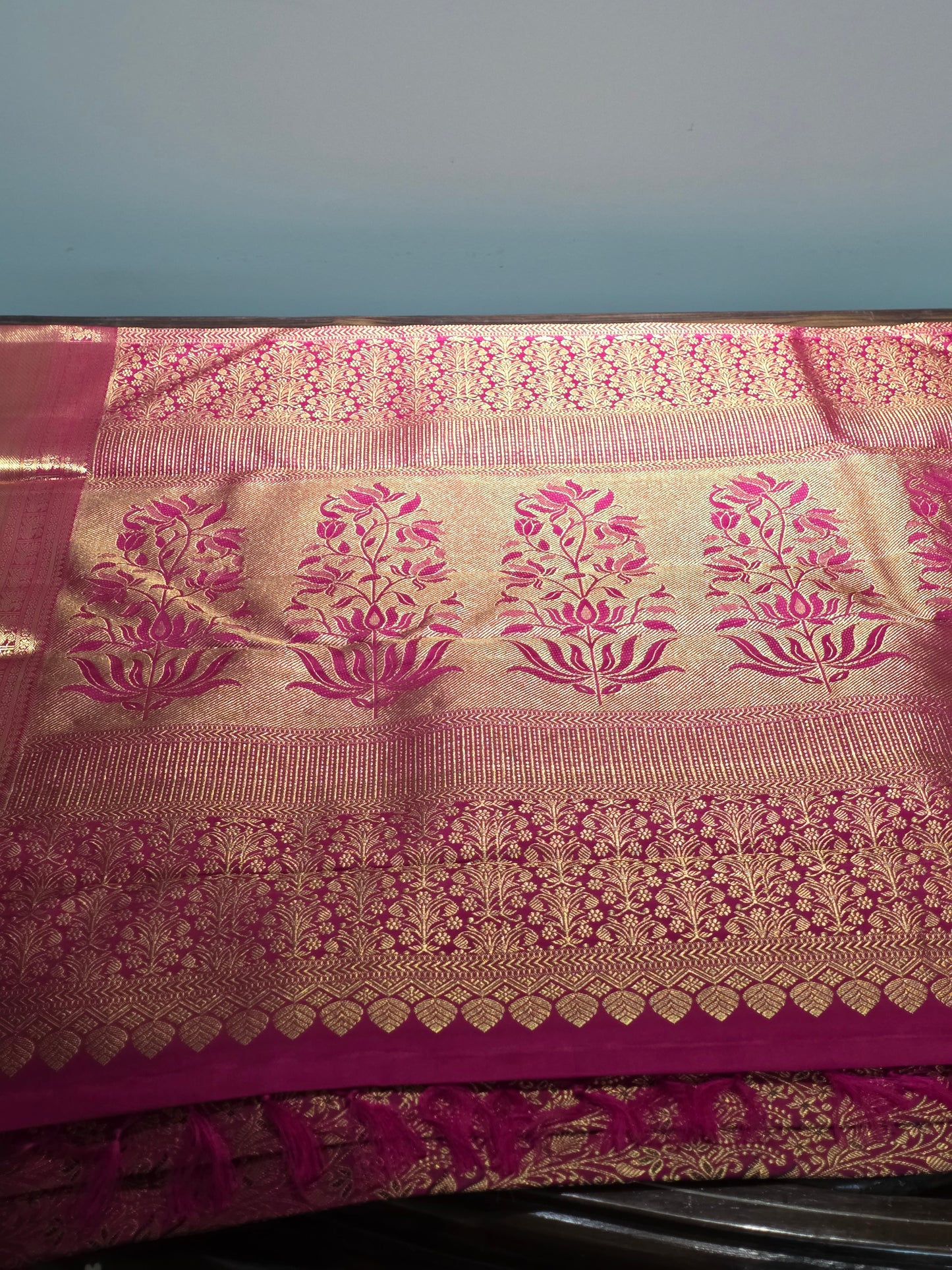 Pure 100% Mulberry silk saree with pure zari completely hand woven