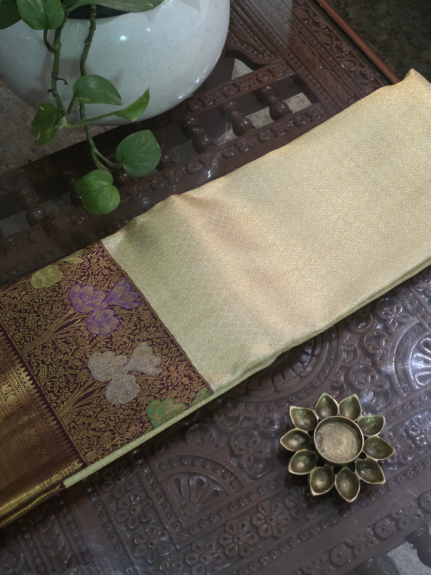 Pure Mulberry silk saree cream colour korvai style special weaving with pure zari and contrast border and rich completely hand woven.
