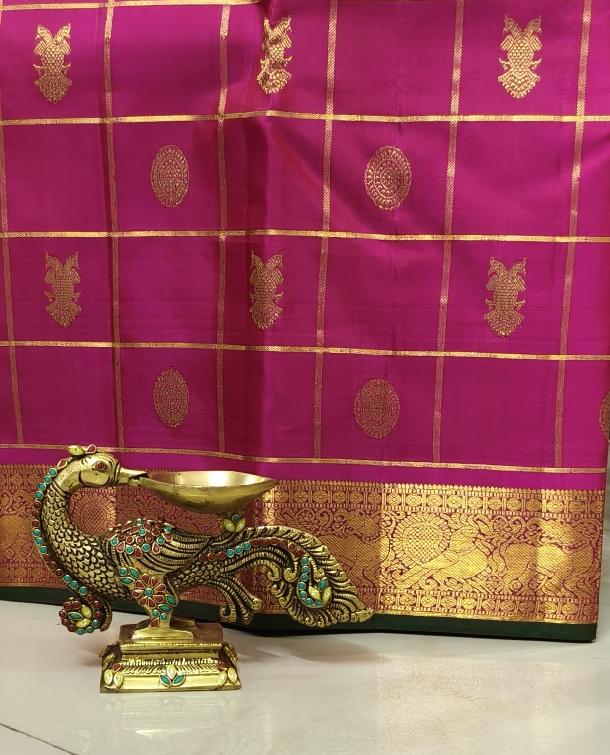 Pure 100% Mulberry silk saree with pure zari completely hand woven