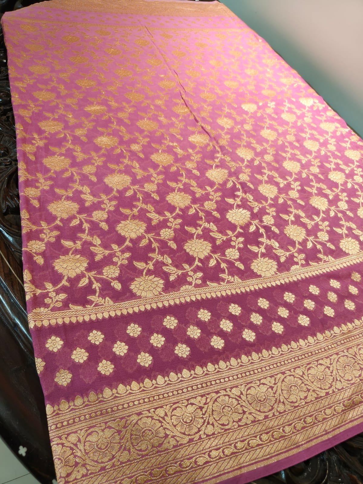 Pure 100% mulberry silk saree in light pink color completely hand woven in pure zari