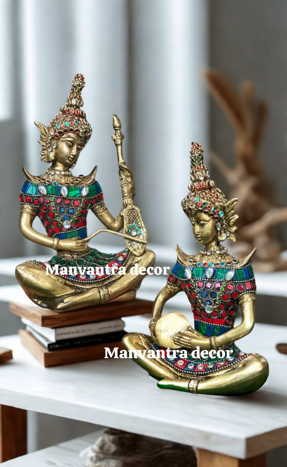 Indonesian musical set 
Set of 2 
Best of shelf decoration , gifting