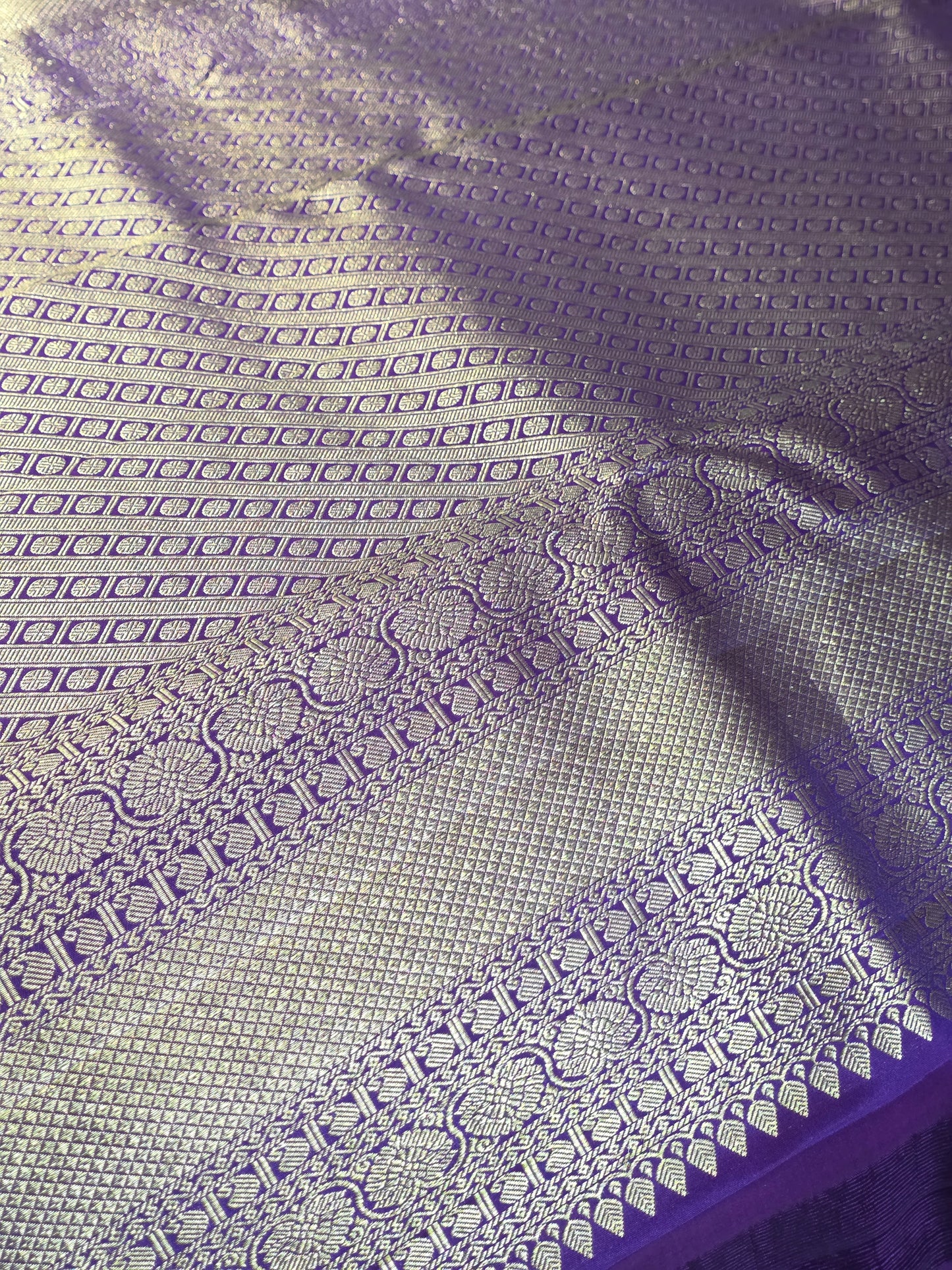 Pure 100% Mulberry silk saree with pure zari completely hand woven